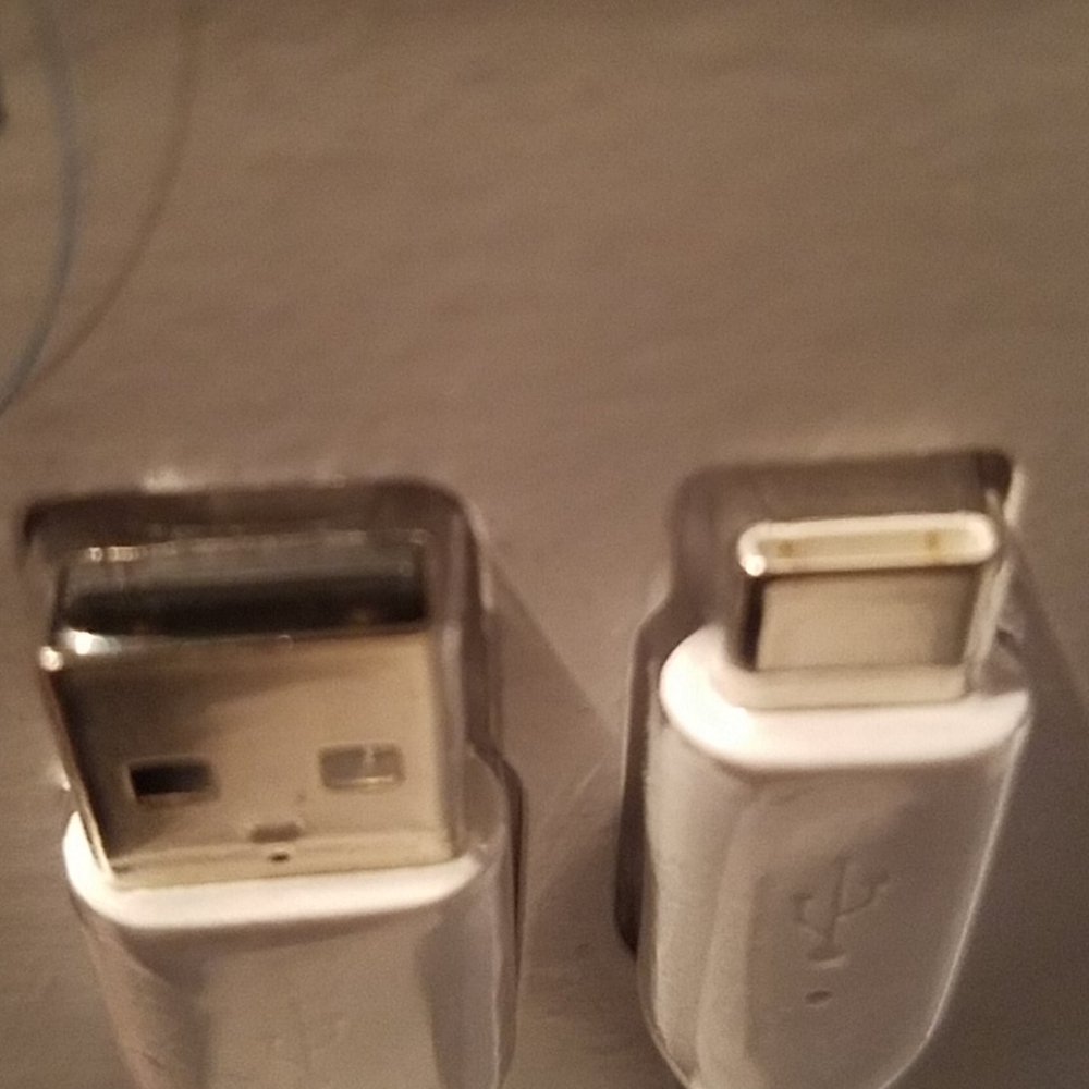 Onn 3 ft USB-C to USB A 2.0 Cable - Picture 10 of 11